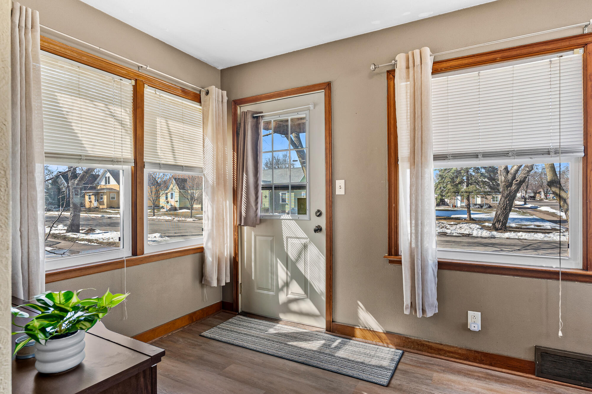 1830 Prospect Street La Crosse, WI 54603 - Photo 5 of 22 4__dsc7186