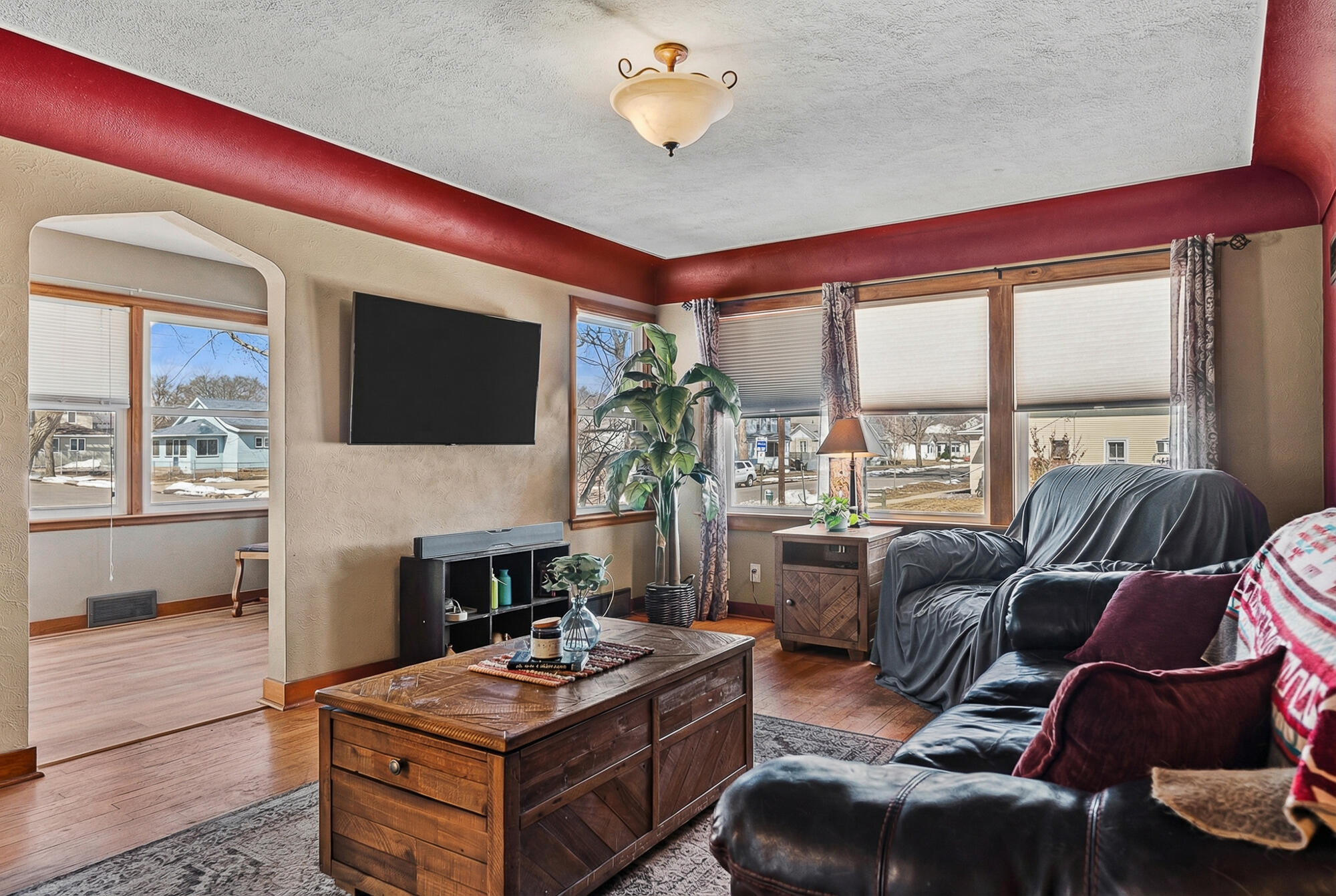1830 Prospect Street La Crosse, WI 54603 - Photo 7 of 22 9__dsc7331_reedit_0deeb2ad-a5bd-4347-831