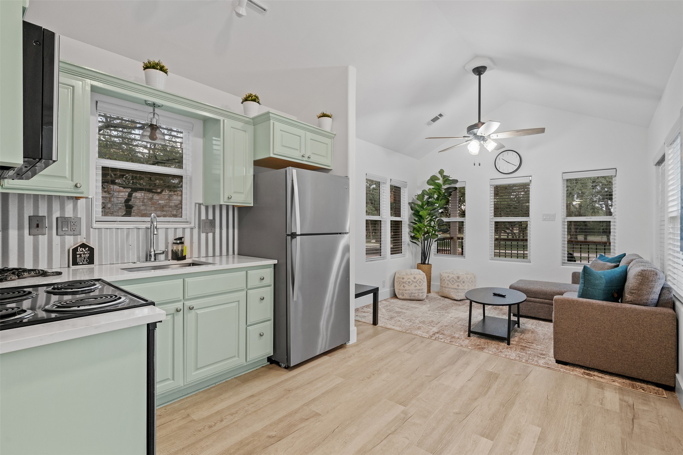 1100 Live Oak Road Leander, TX 78641 - Photo 15 of 16 Kitchenette in 2/1 Tiny Home