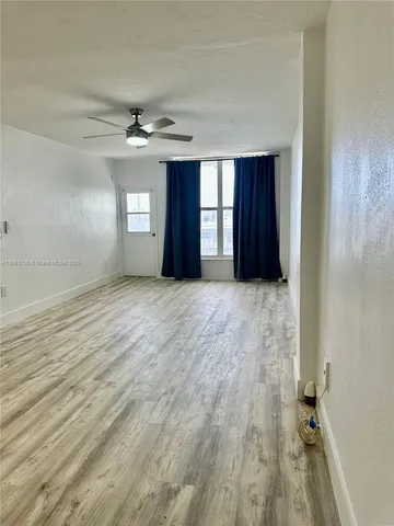 $2,350 | 1300 Lincoln Road, Unit D704, Miami Beach, FL 33139