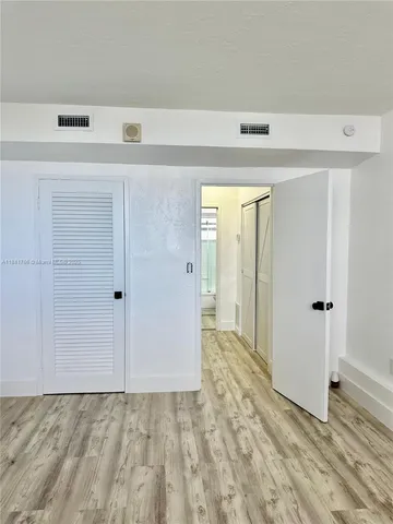 $2,350 | 1300 Lincoln Road, Unit D704, Miami Beach, FL 33139