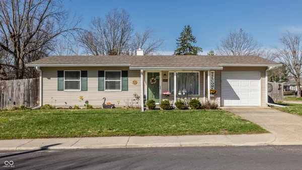 $199,500 | 698 Indianapolis Road, Mooresville, IN 46158