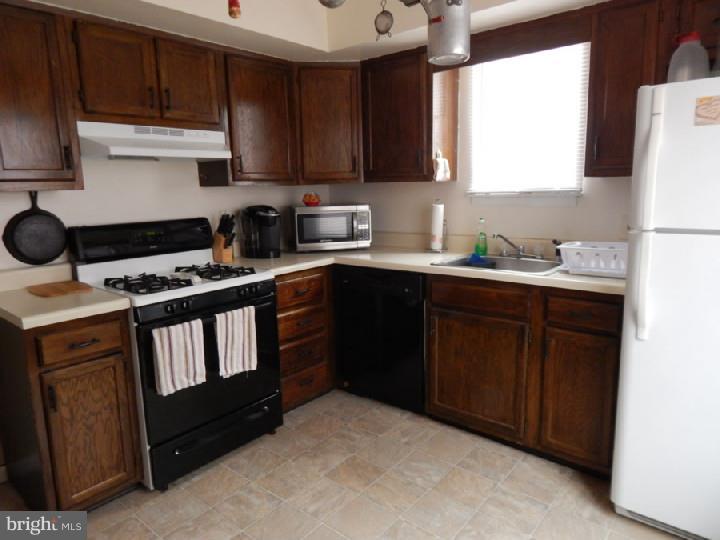 72-1 Azalea Way Reading, PA 19606 - Photo 8 of 16 Gallery Image 8