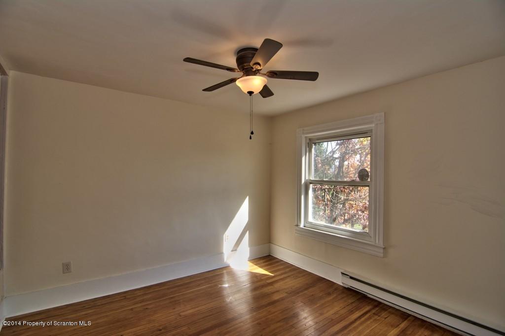 201 Newton Road Scranton, PA 18504 - Photo 4 of 67 Gallery Image 4