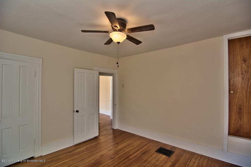 201 Newton Road Scranton, PA 18504 - Photo 6 of 67 Gallery Image 6