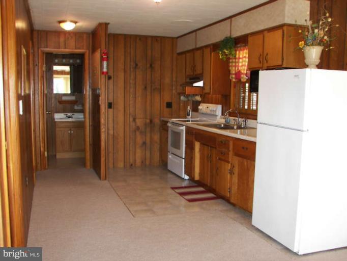 300 Allemong Road Berkeley Springs, WV 25411 - Photo 12 of 20 Kitchen