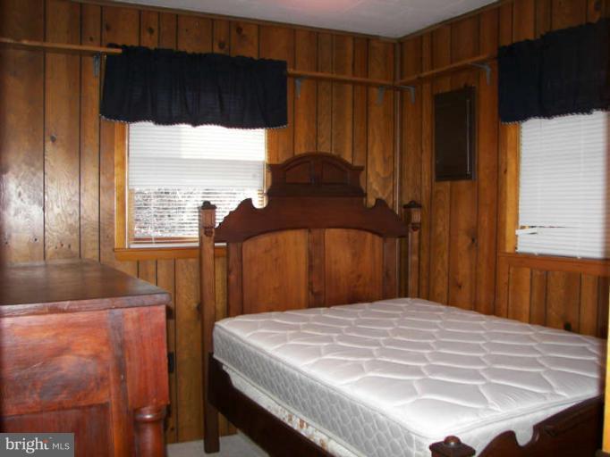 300 Allemong Road Berkeley Springs, WV 25411 - Photo 15 of 20 Bedroom