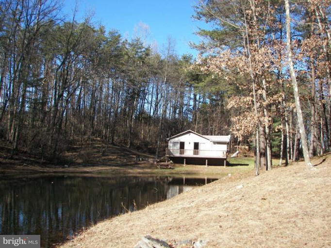 300 Allemong Road Berkeley Springs, WV 25411 - Photo 6 of 20 Exterior (Rear)