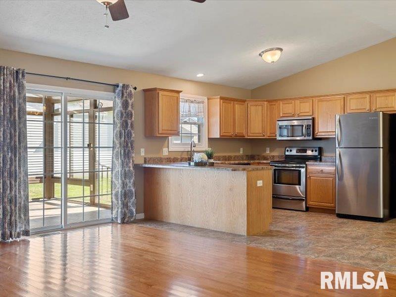 5317 Biltmore Drive Springfield, IL 62711 - Photo 11 of 22