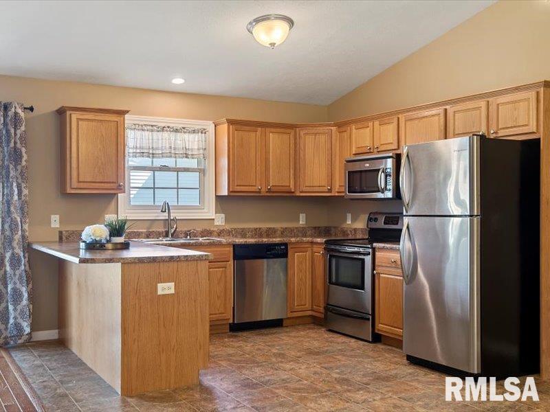 5317 Biltmore Drive Springfield, IL 62711 - Photo 4 of 22