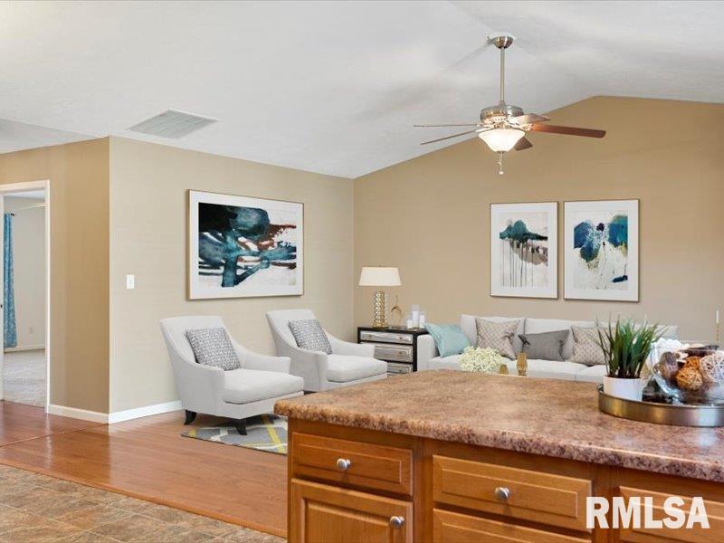 5317 Biltmore Drive Springfield, IL 62711 - Photo 9 of 22