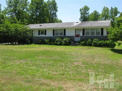 672 Hughes Road Hampstead, NC 28443 - Photo 1 of 15 Primary Photo