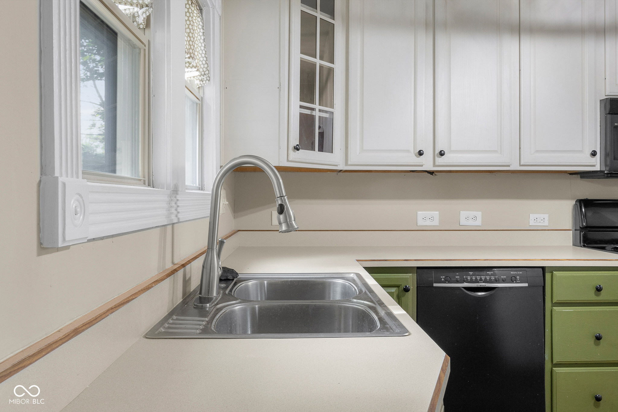 2108 Union Street Columbus, IN 47201 - Photo 15 of 33