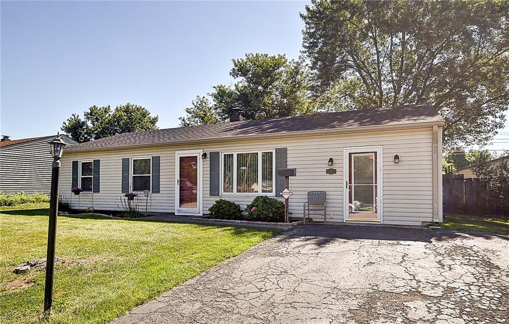 2341 Courtney Road Indianapolis, IN 46219 - Photo 2 of 29 Gallery Image 2