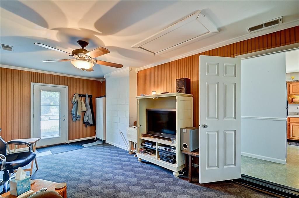 2341 Courtney Road Indianapolis, IN 46219 - Photo 24 of 29 Gallery Image 24