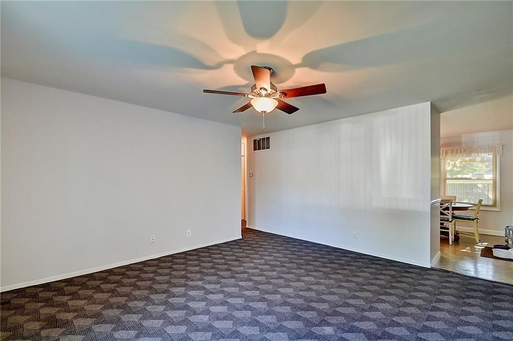 2341 Courtney Road Indianapolis, IN 46219 - Photo 4 of 29 Gallery Image 4