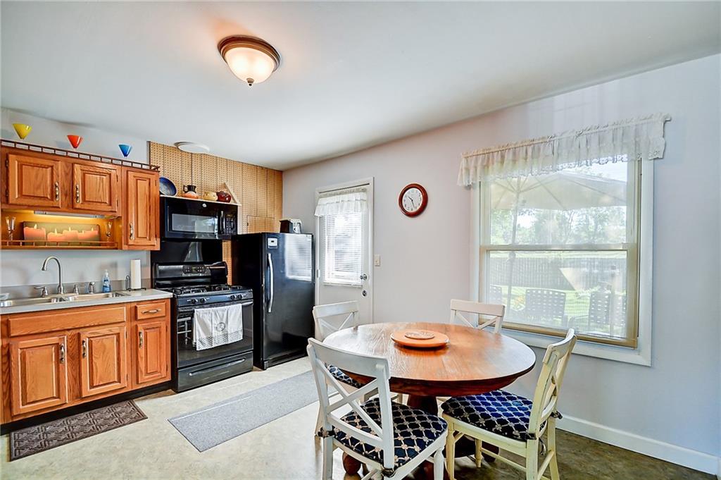 2341 Courtney Road Indianapolis, IN 46219 - Photo 10 of 29 Gallery Image 10