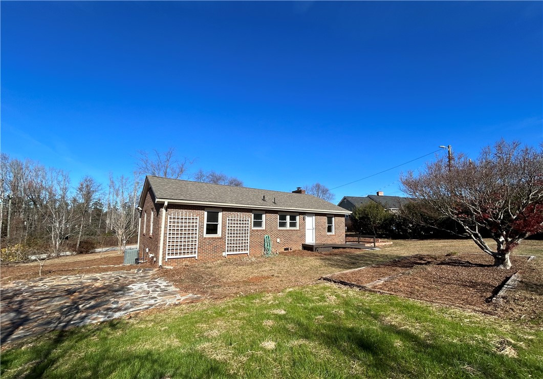301 West Quincy Road Seneca, SC 29678 - Photo 7 of 27 Gallery Image 7
