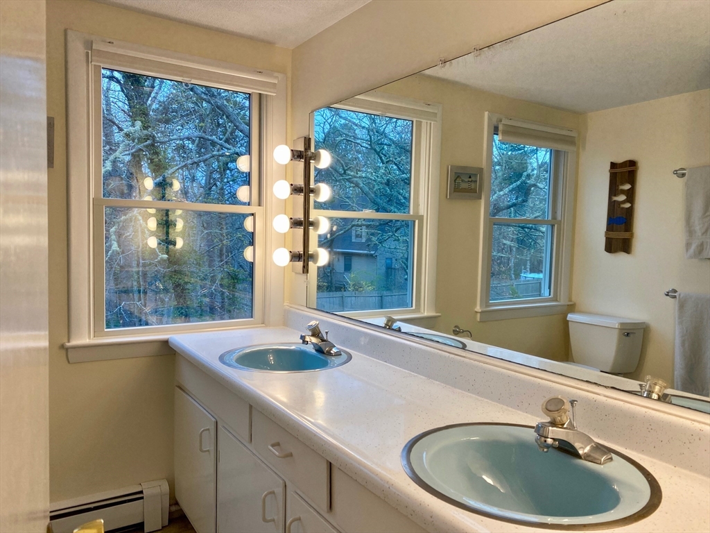 495 School House Road Eastham, MA 02642 - Photo 29 of 40