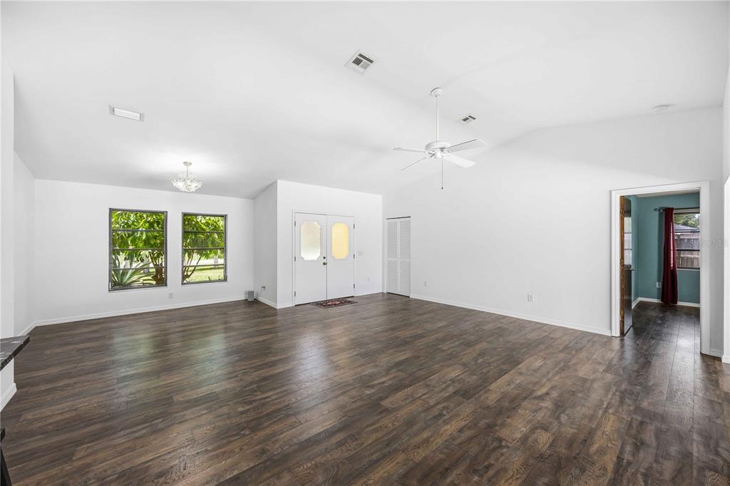 440 Lychee Road Nokomis, FL 34275 - Photo 10 of 58