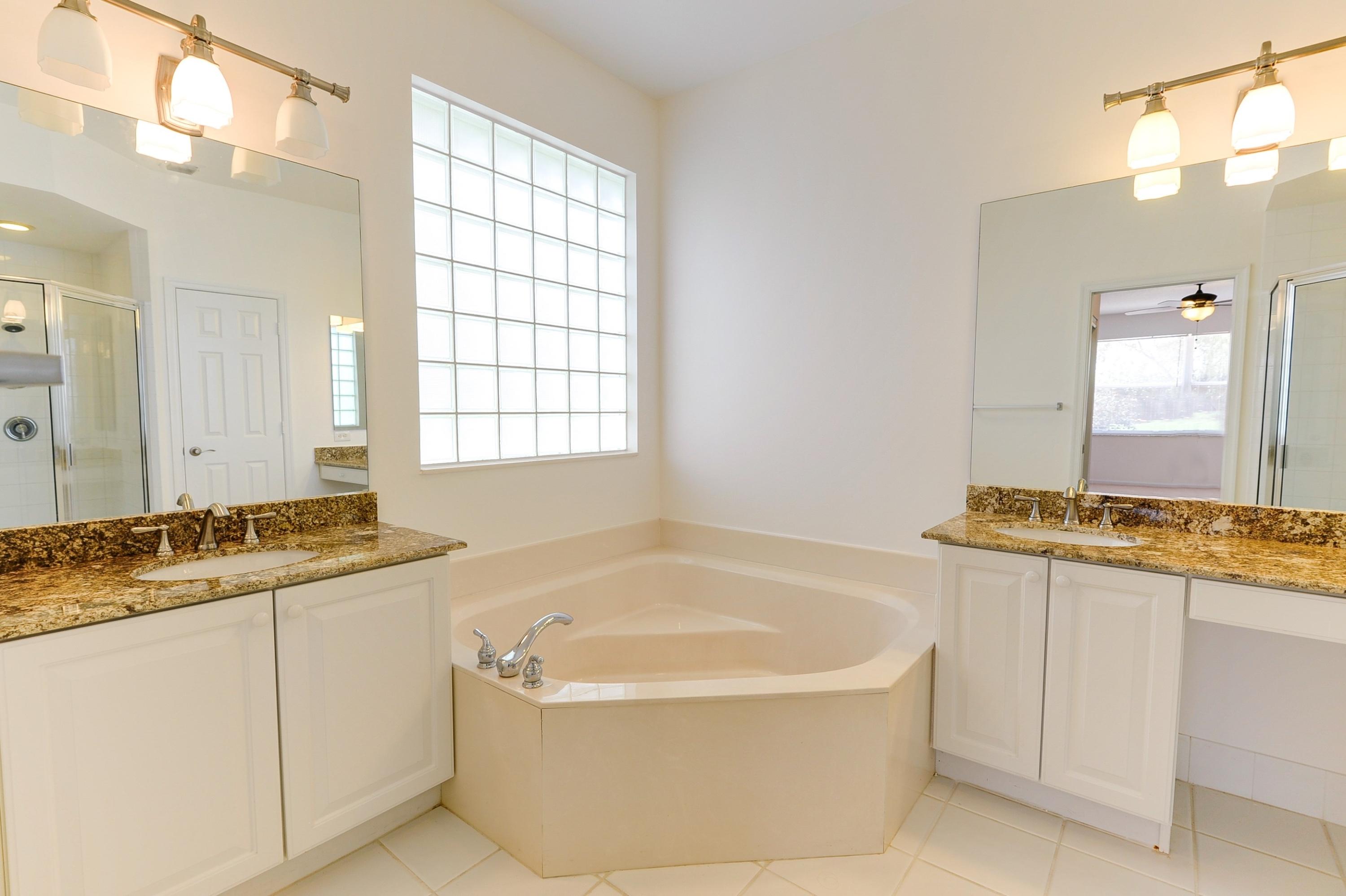 12656 Little Palm Lane Boca Raton, FL 33428 - Photo 15 of 27 015_Master Bathroom