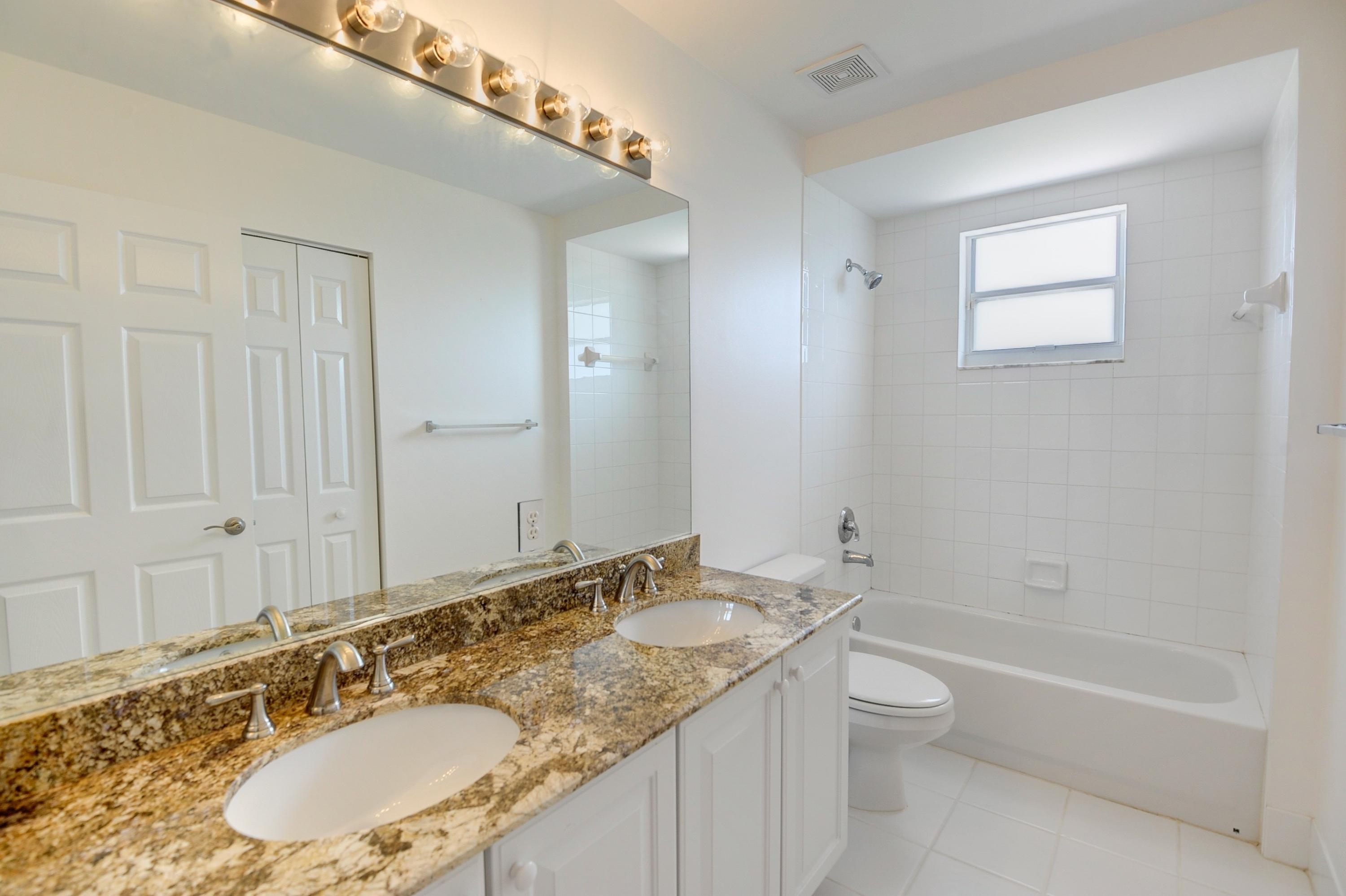 12656 Little Palm Lane Boca Raton, FL 33428 - Photo 20 of 27 020_Guest Bath
