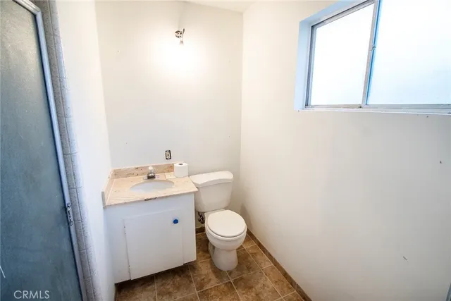 $600,000 | 22481 Los Rogues Drive, Saugus, CA 91350