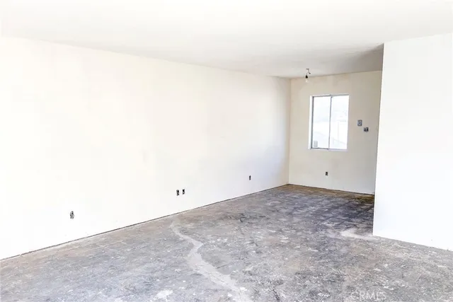 $600,000 | 22481 Los Rogues Drive, Saugus, CA 91350