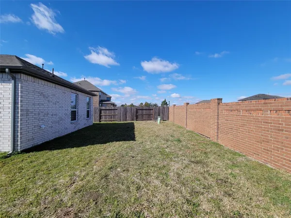 $2,350 | 8214 Leisure Pt Drive, Cypress, TX 77433