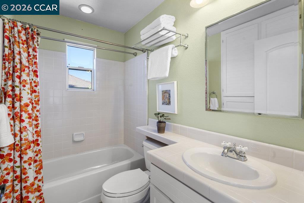 1086-1086 Vista Pointe Circle San Ramon, CA 94583 - Photo 20 of 34