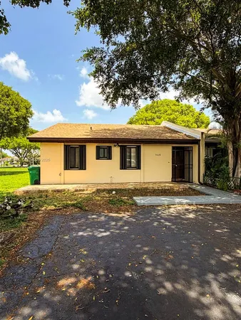 $3,200 | 5028 Southwest 138th Ave Circle, Miami, FL 33175