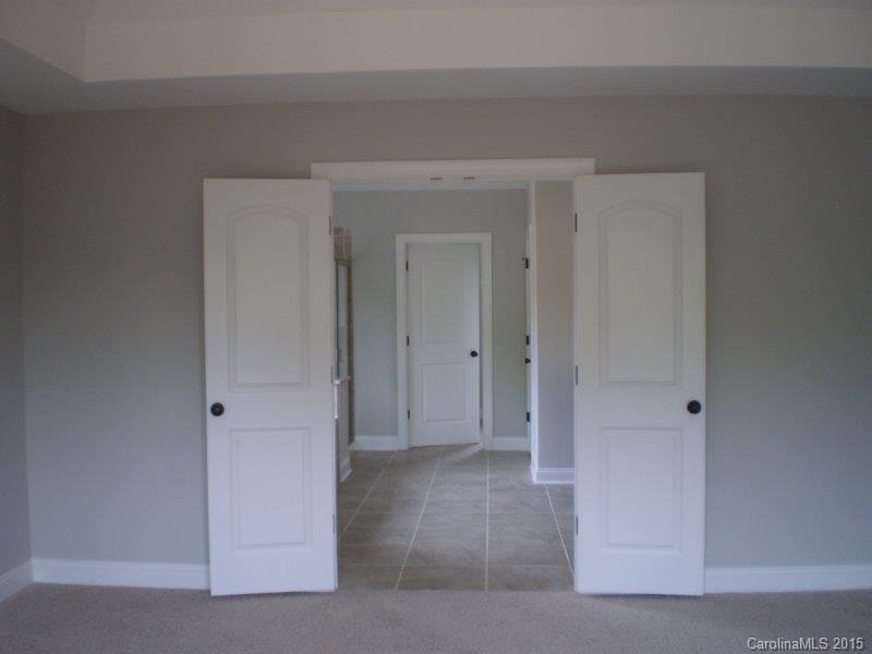 112 Overlook Ridge Lane Davidson, NC 28036 - Photo 10 of 17 Gallery Image 10