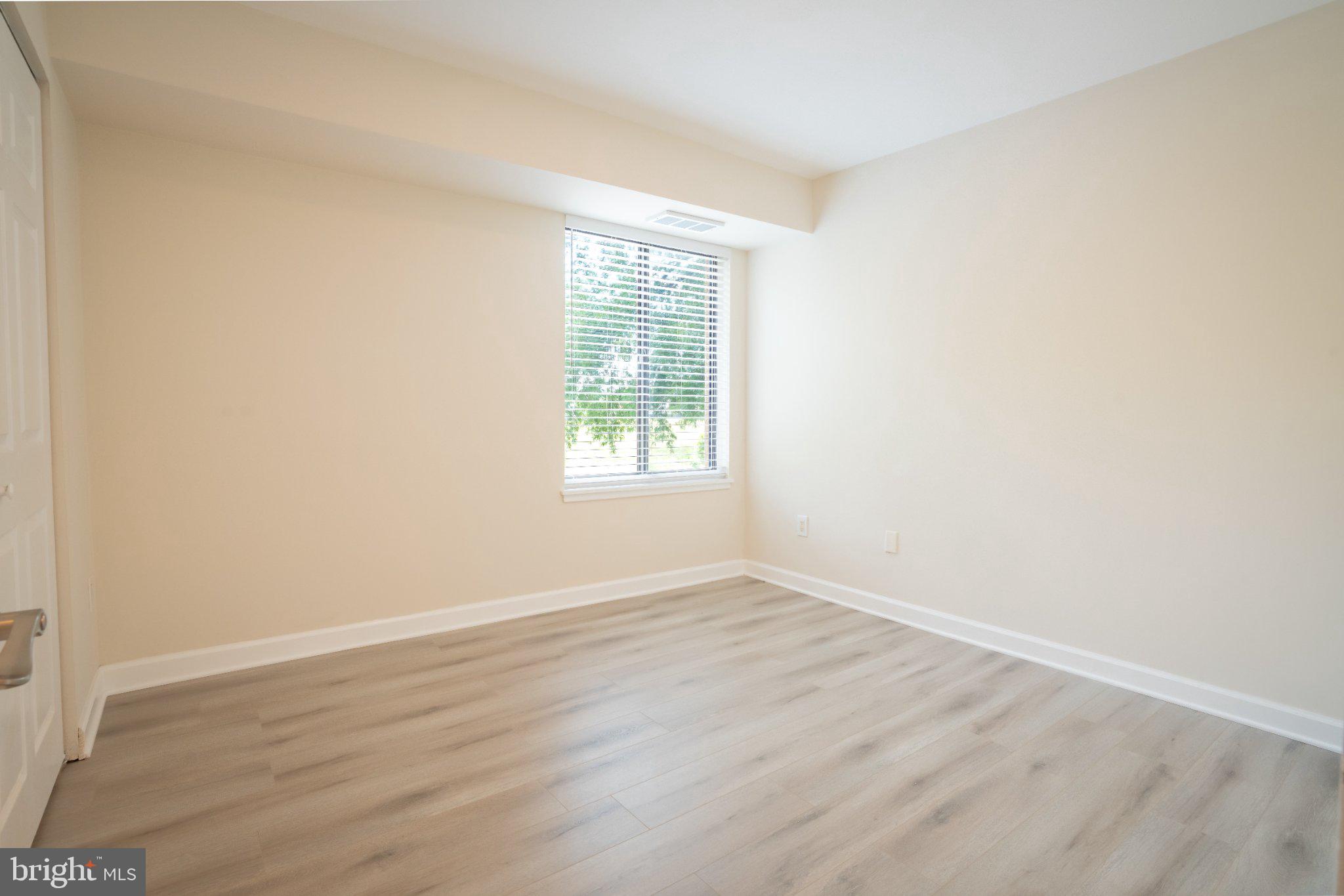 5860 Thunder Hill Road, Unit C1 Columbia, MD 21045 - Photo 10 of 22 Bright and airy blank canvas room.
