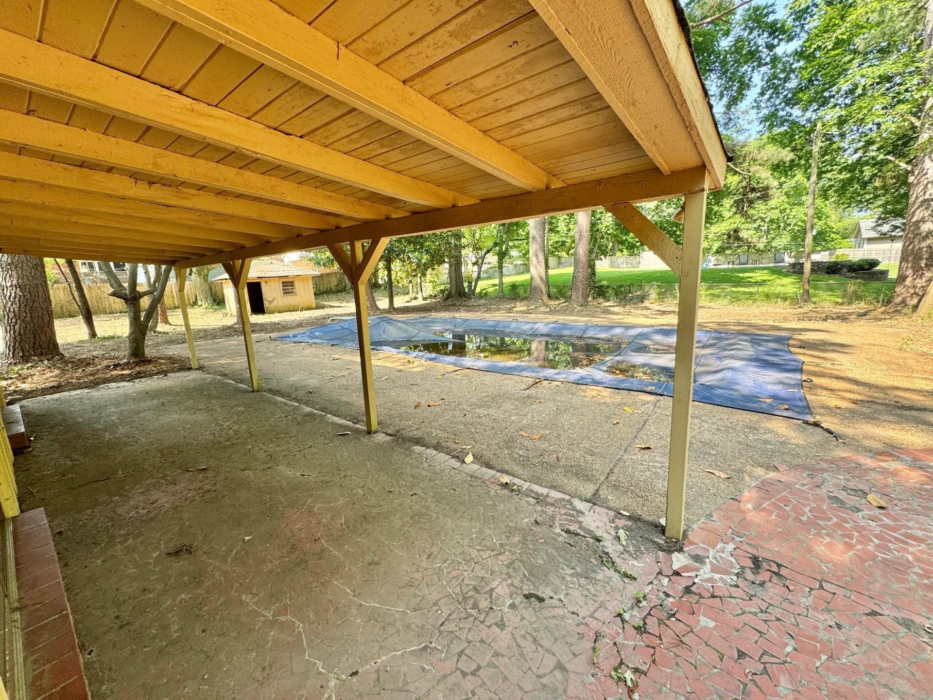 5429 Normandy Road Memphis, TN 38120 - Photo 8 of 25 View of patio / terrace
