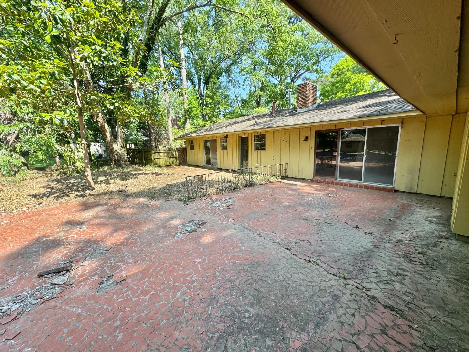 5429 Normandy Road Memphis, TN 38120 - Photo 9 of 25 View of patio / terrace