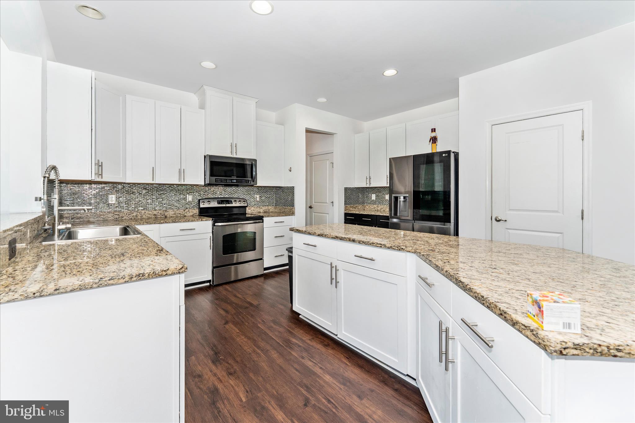 21 Whirlpool Way Falling Waters, WV 25419 - Photo 13 of 58 Kitchen