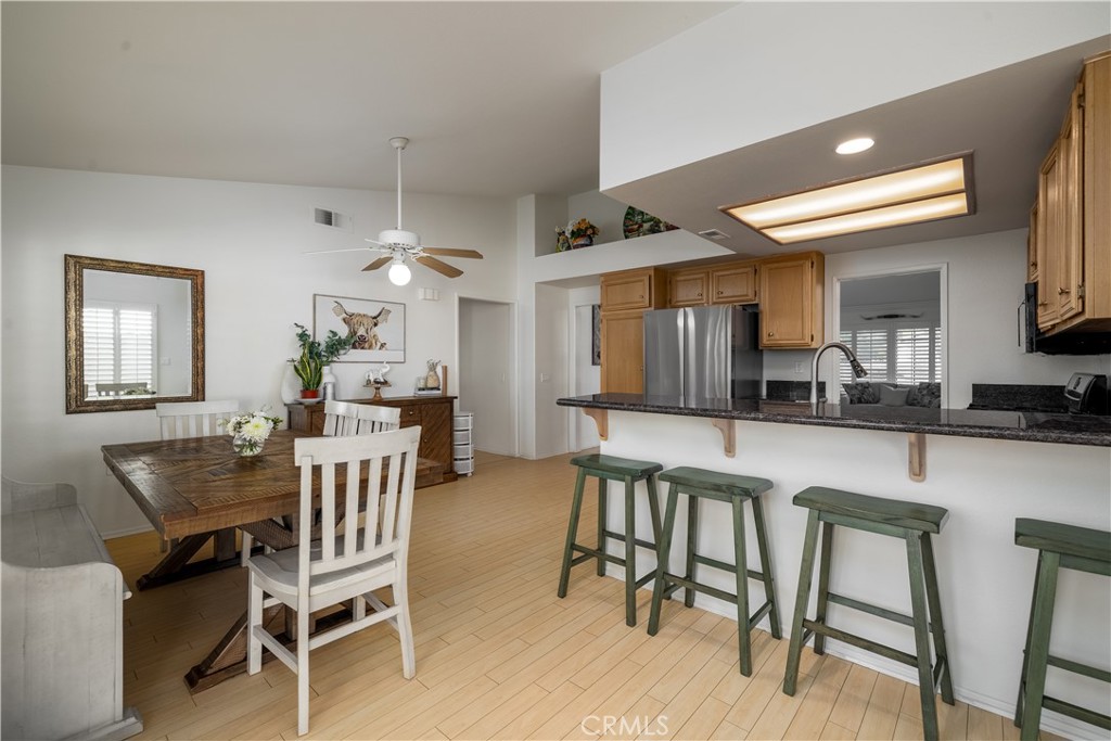 41552 Willow Run Road Temecula, CA 92591 - Photo 7 of 38