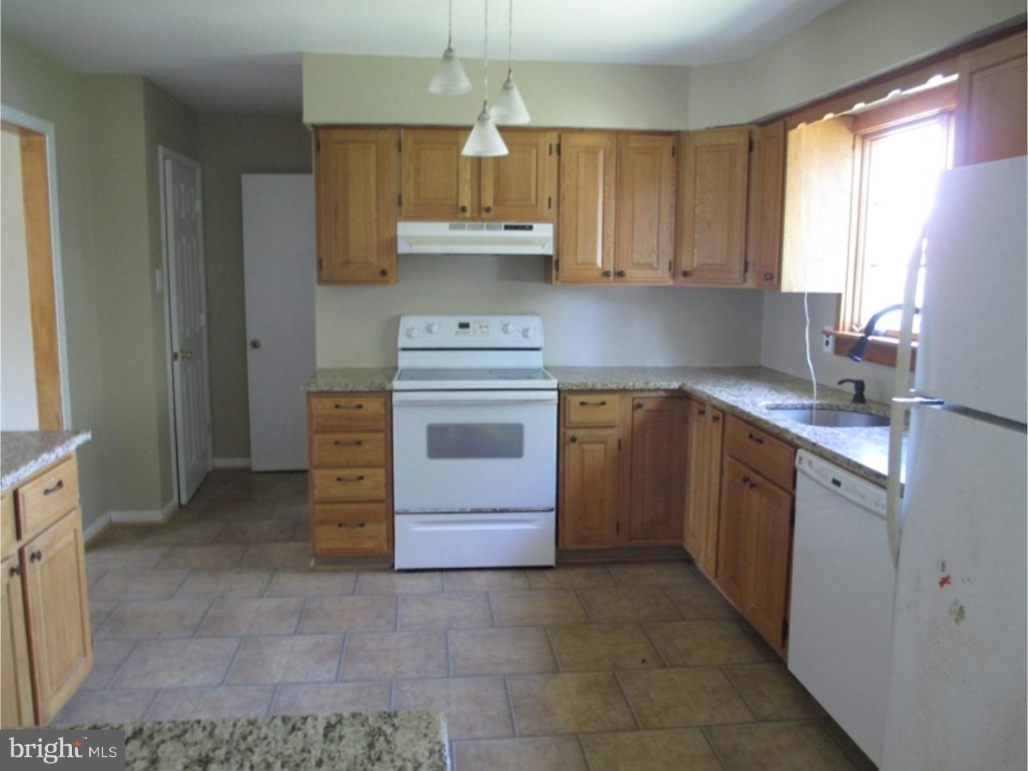 146 Princeton Road Pennsville, NJ 08070 - Photo 5 of 14 Gallery Image 5