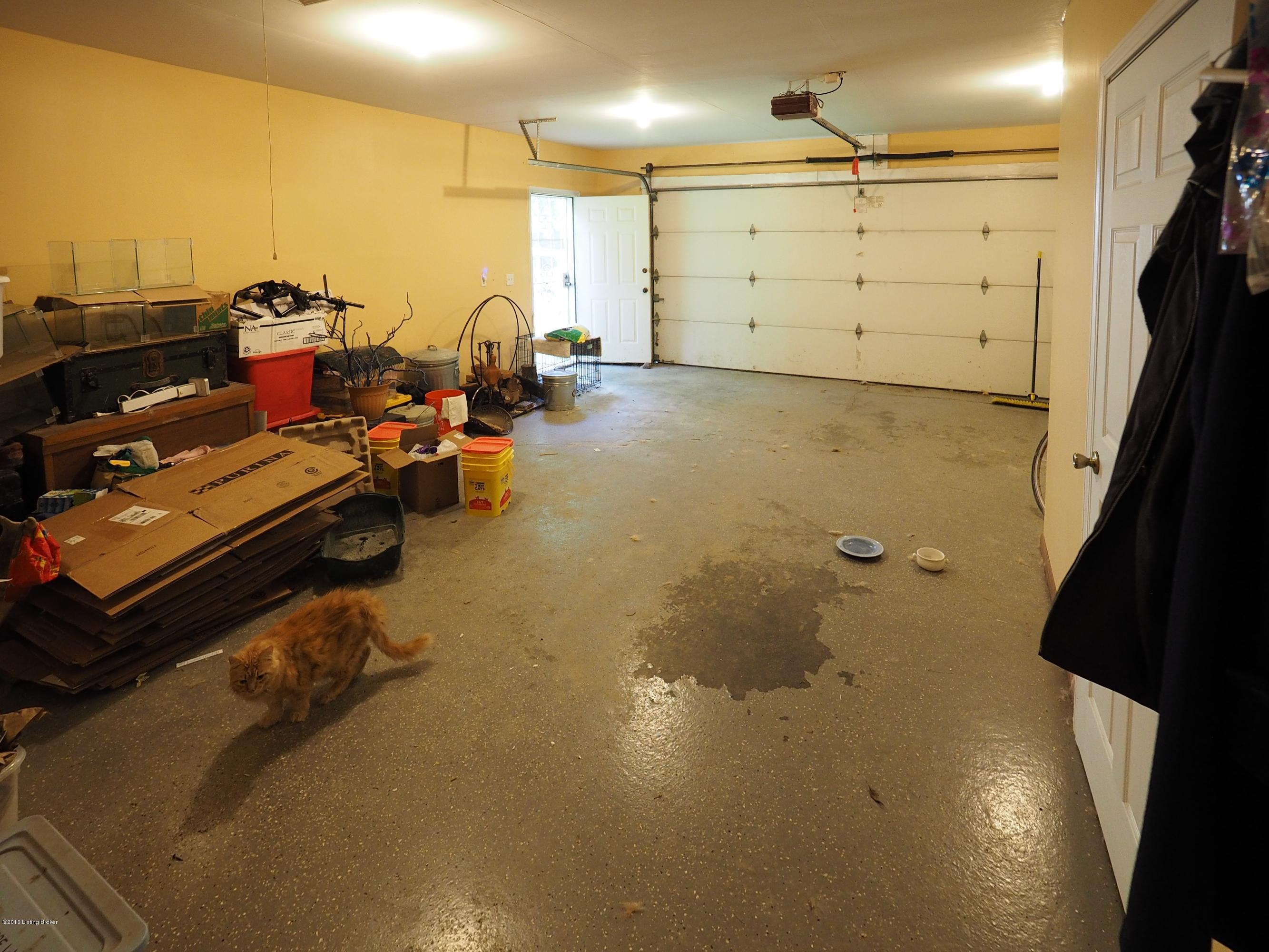 764 Drake Ridge Road Bloomfield, KY 40008 - Photo 12 of 26 Interior garage