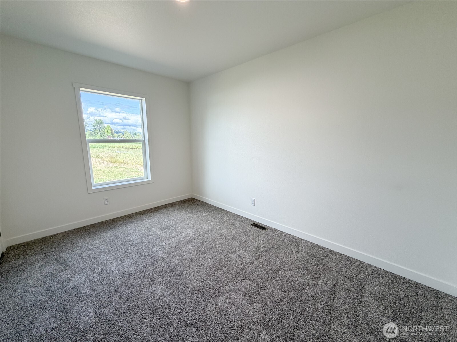 4561 Windemere Street Longview, WA 98632 - Photo 9 of 16