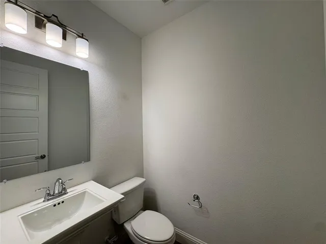 $2,500 | 1951 Sweetwater Lane, Allen, TX 75013