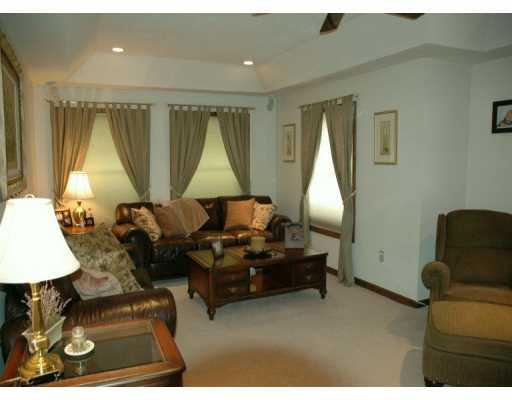 229 Highway 68 Rochester, PA 15074 - Photo 4 of 8 Living Room.