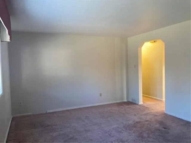 $1,250 | 117 Cobb Avenue, Pittsburgh, PA 15205