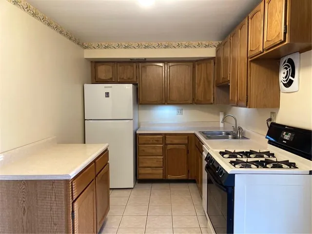 $1,250 | 117 Cobb Avenue, Pittsburgh, PA 15205