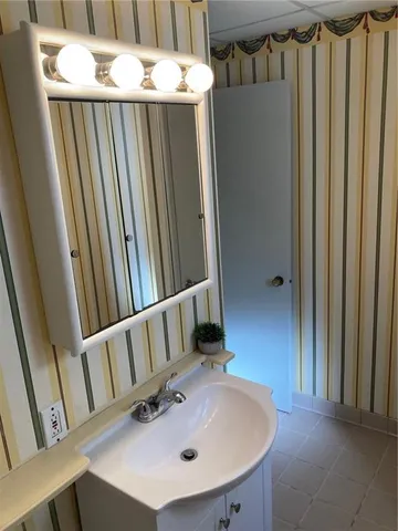 $1,250 | 117 Cobb Avenue, Pittsburgh, PA 15205