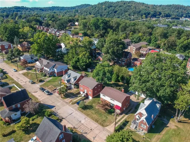 $1,250 | 117 Cobb Avenue, Pittsburgh, PA 15205