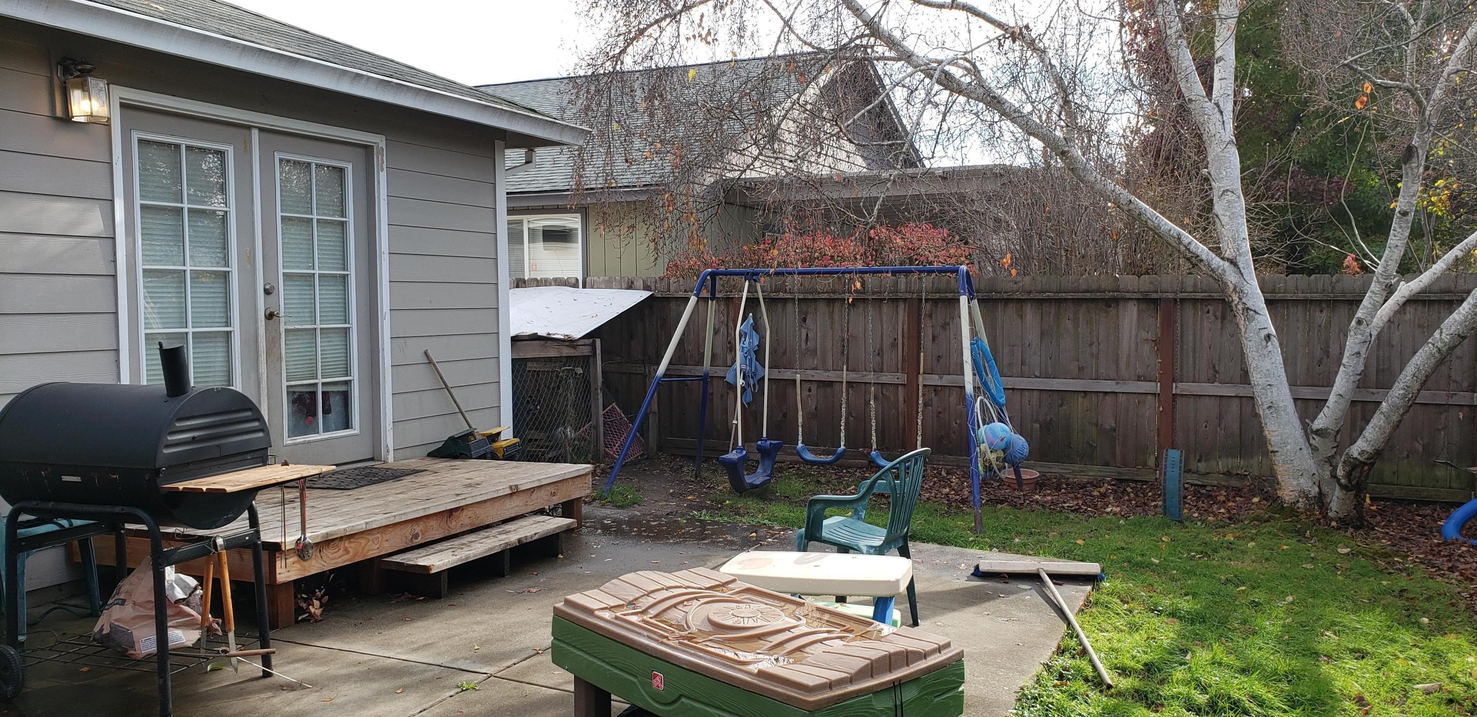 660 Southwest Larch Road Grants Pass, OR 97526 - Photo 11 of 13 Backyard & Patio
