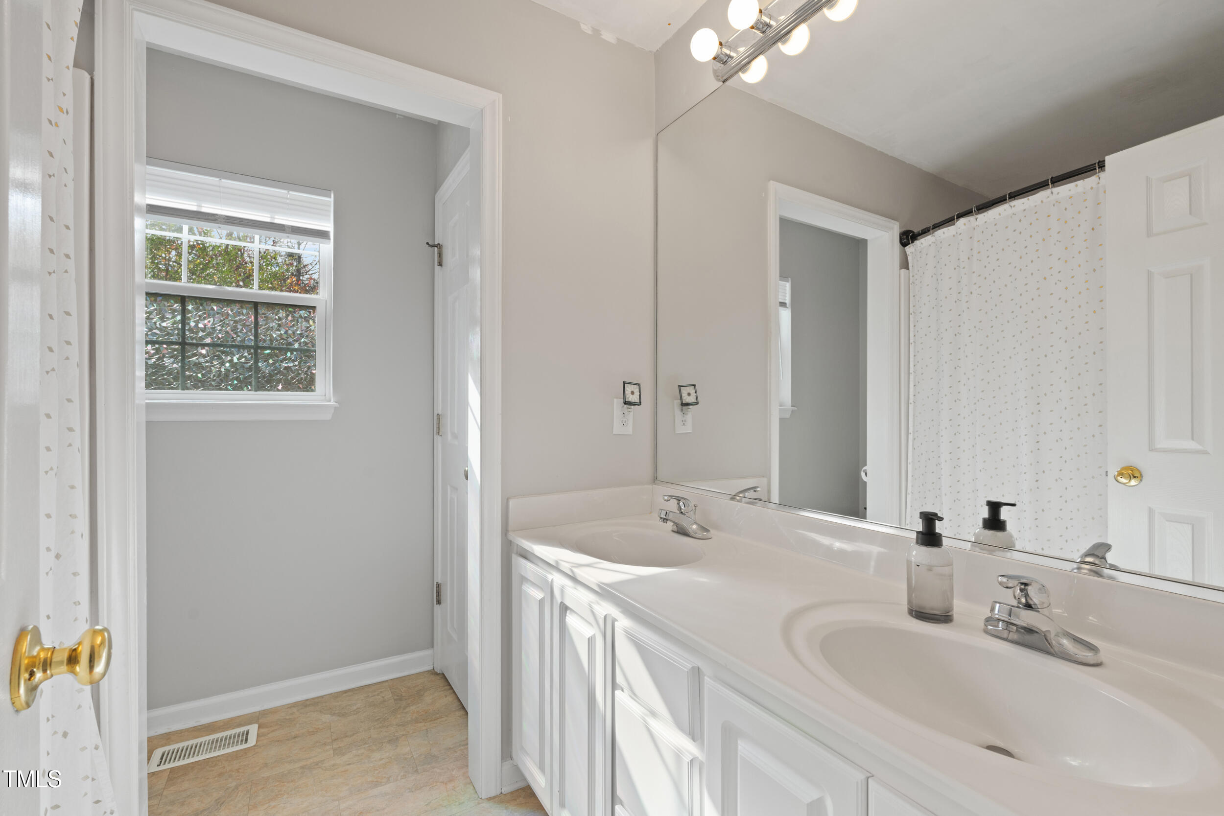 633 Cooks Mill Road Mebane, NC 27302 - Photo 32 of 50 DSC05201