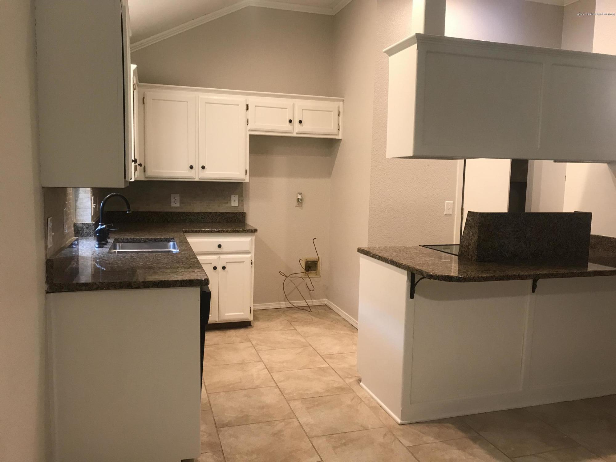 8002 Arbor Street Amarillo, TX 79110 - Photo 6 of 18 Kitchen
