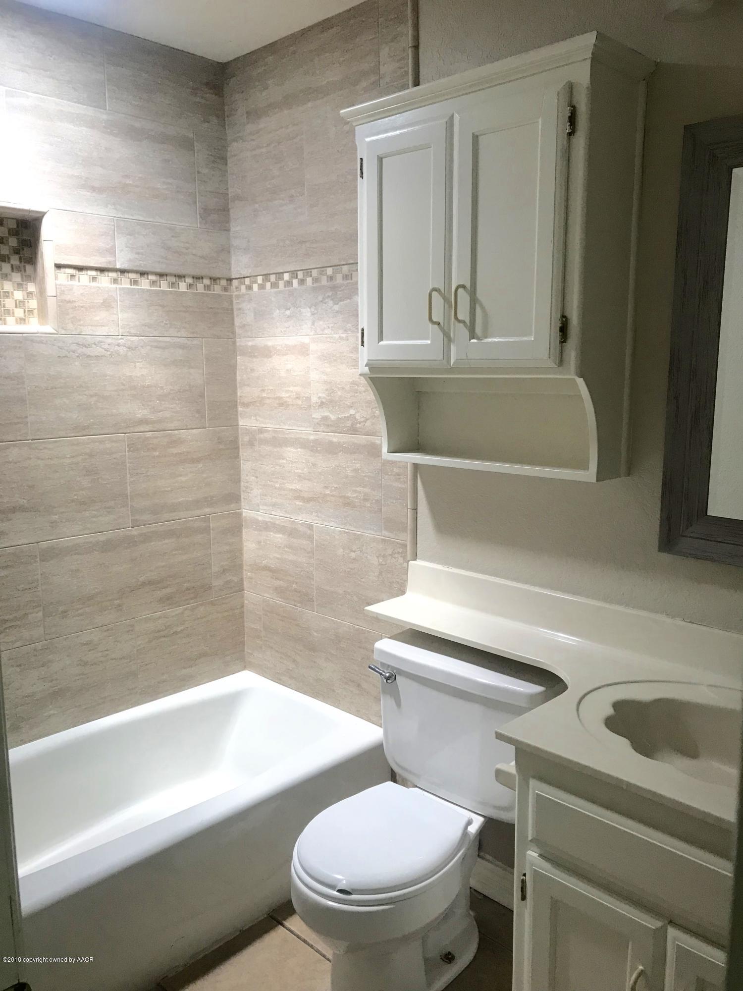 8002 Arbor Street Amarillo, TX 79110 - Photo 10 of 18 Guest Bath